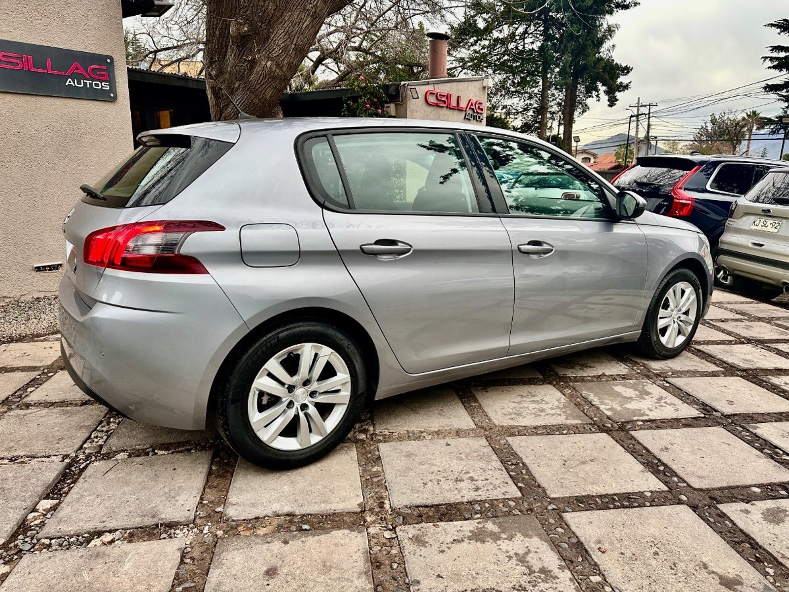 Peugeot 308 ALLURE PACK BLUE HDI 130 1.5 DIESEL 2021 - Imagen 9 de 10