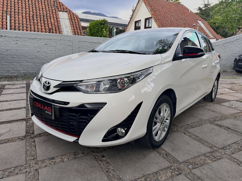 Toyota YARIS SPORT AUTOMATICO 2021 - Imagen 3 de 10