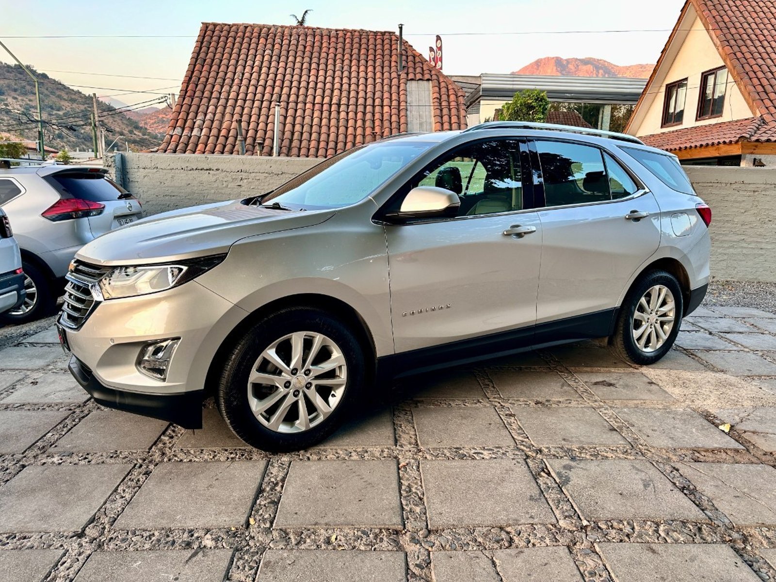 Chevrolet EQUINOX LT FULL CUERO 2019 - Foto 4 de 10