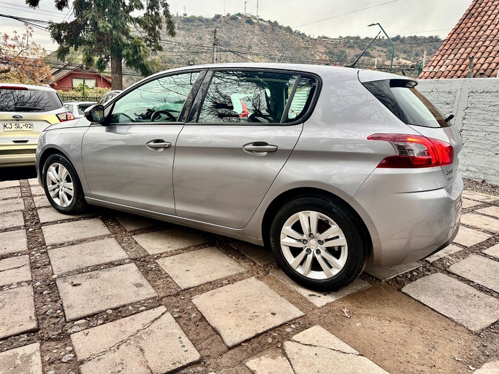 Peugeot 308 ALLURE PACK BLUE HDI 130 1.5 DIESEL 2021 - Imagen 5 de 10