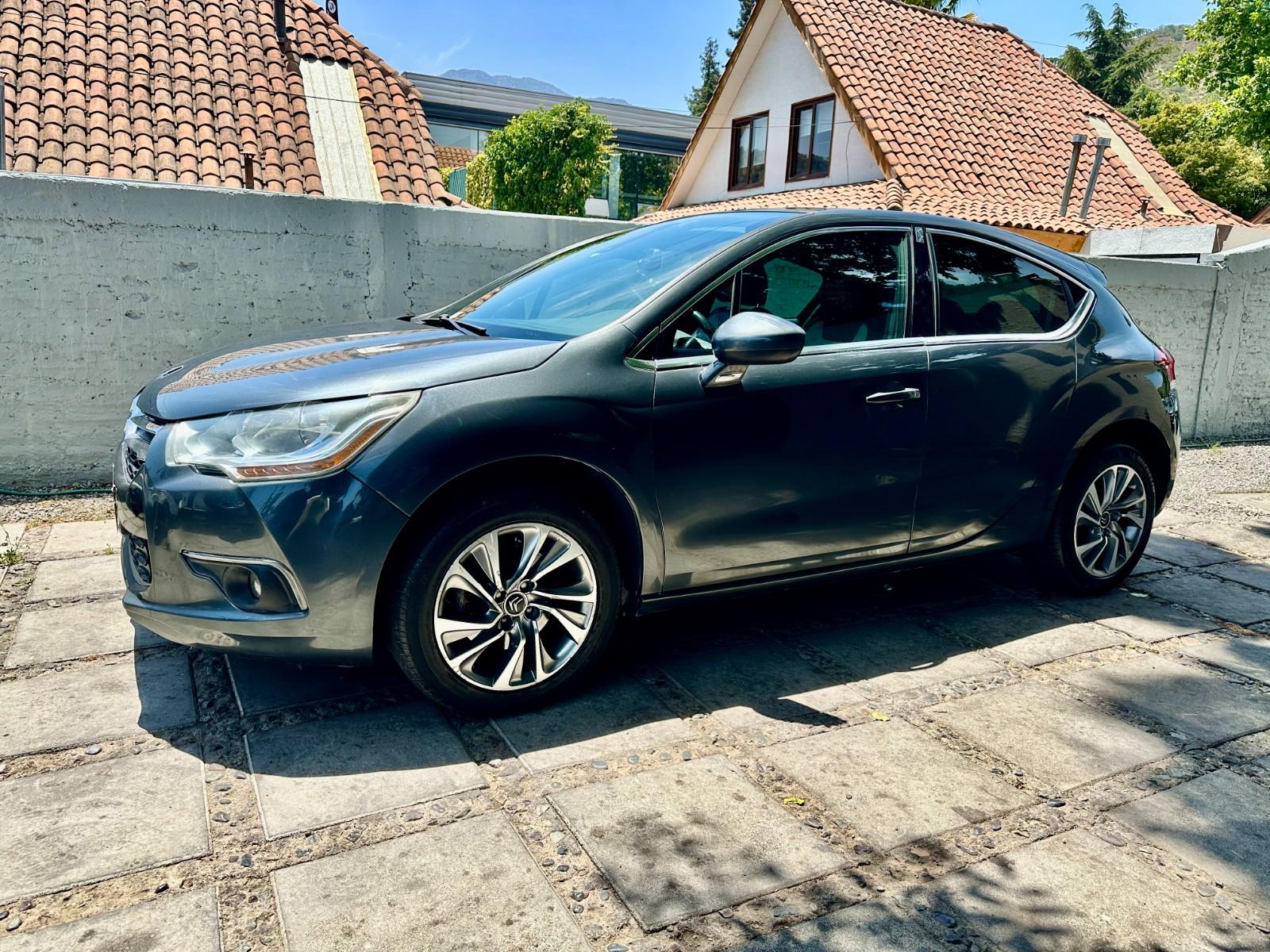CITROËN DS4 1.6 climatizado full cuero Auto. 2012 - Imagen 4 de 10
