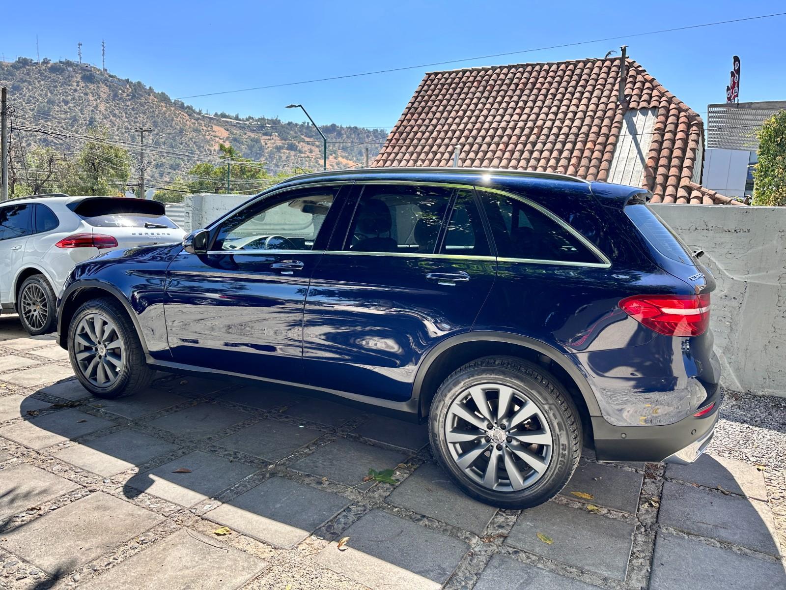 MERCEDES-BENZ GLC 220D 2.1 Diesel 4Matic AWD 2017 - Imagen 5 de 10