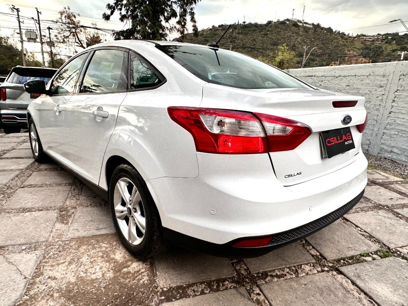 Ford FOCUS 2.0 SEDAN 2014 - Imagen 6 de 10
