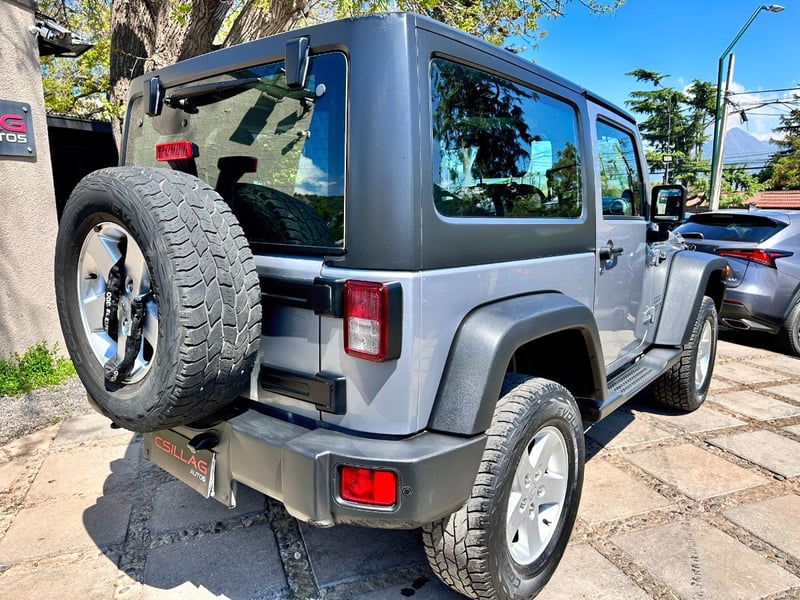 Jeep WRANGLER SPORT 4X4 DESCAPOTABLE 2014 - Imagen 8 de 10