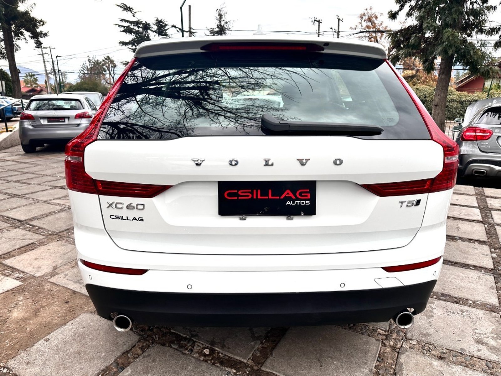 Volvo XC60 II T5 4X4 2.0 TURBO 2019 - Imagen 7 de 10