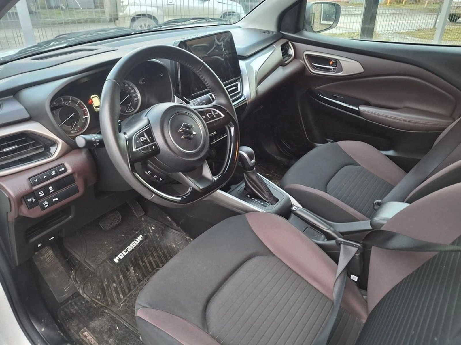 Suzuki FRONX NEDW FRONX GLX 1.5 AUT 2025 - Imagen 7 de 12