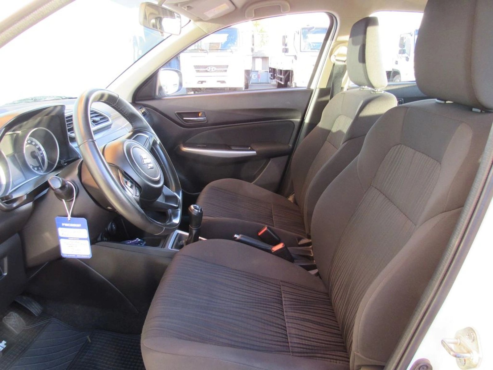 SUZUKI DZIRE 2WD 1.2 2022 - Imagen 12 de 14