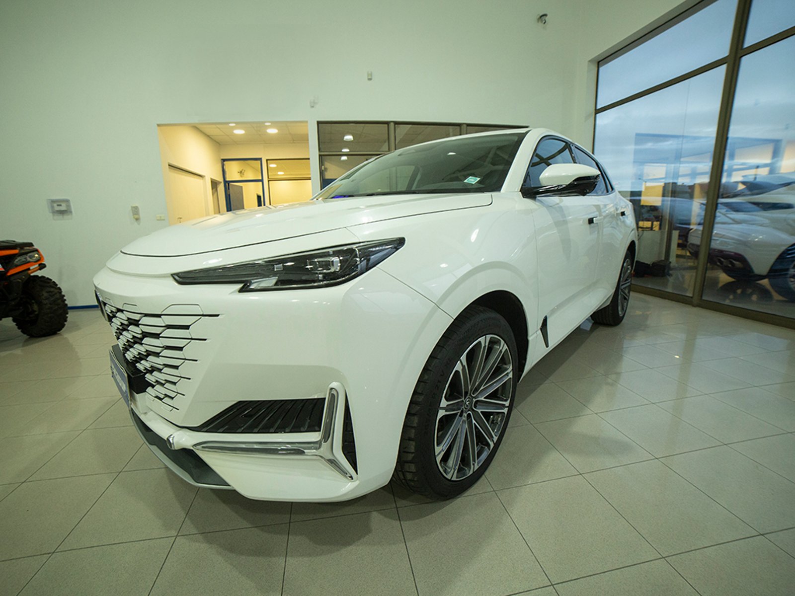 CHANGAN UNI-K ELITE 4WD 2024 - Imagen 3 de 15