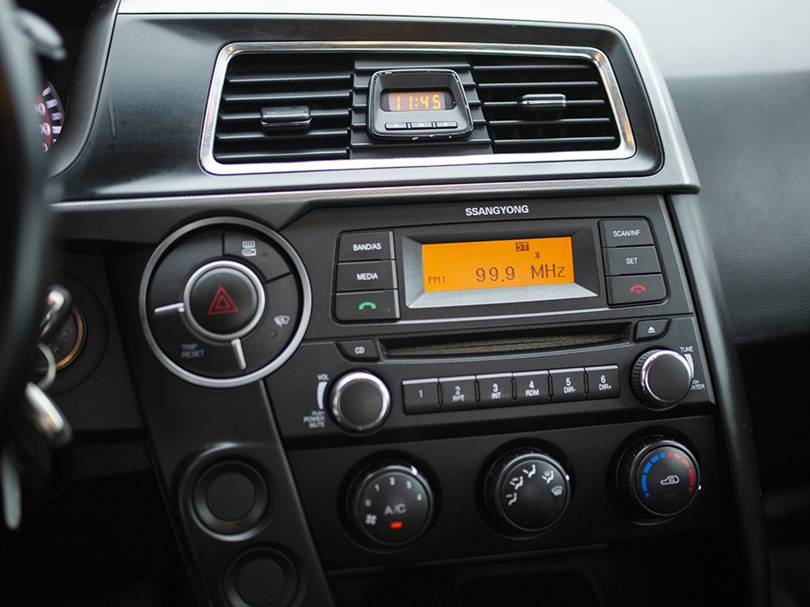 SSANGYONG ACTYON SPORTS 2WD 2.0 2017 - Imagen 8 de 10