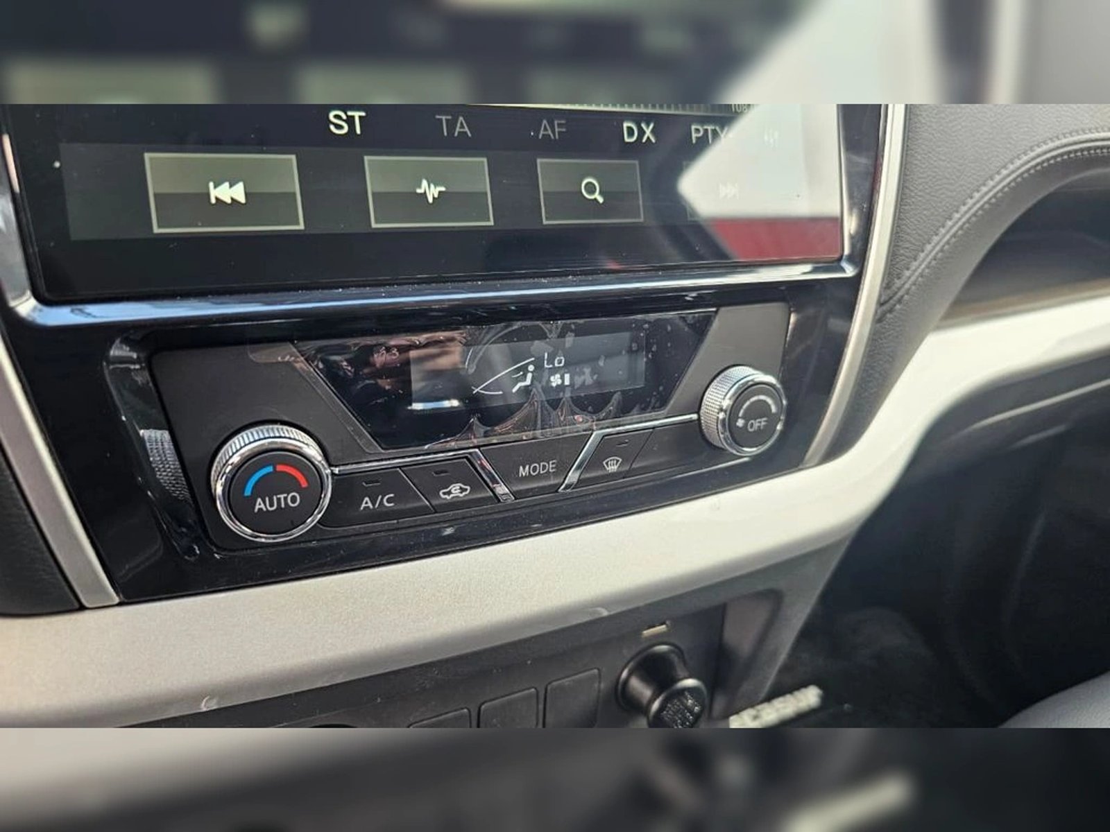 DFSK D1 D1 LUXURY 4X4 2.3 2026 - Imagen 17 de 18