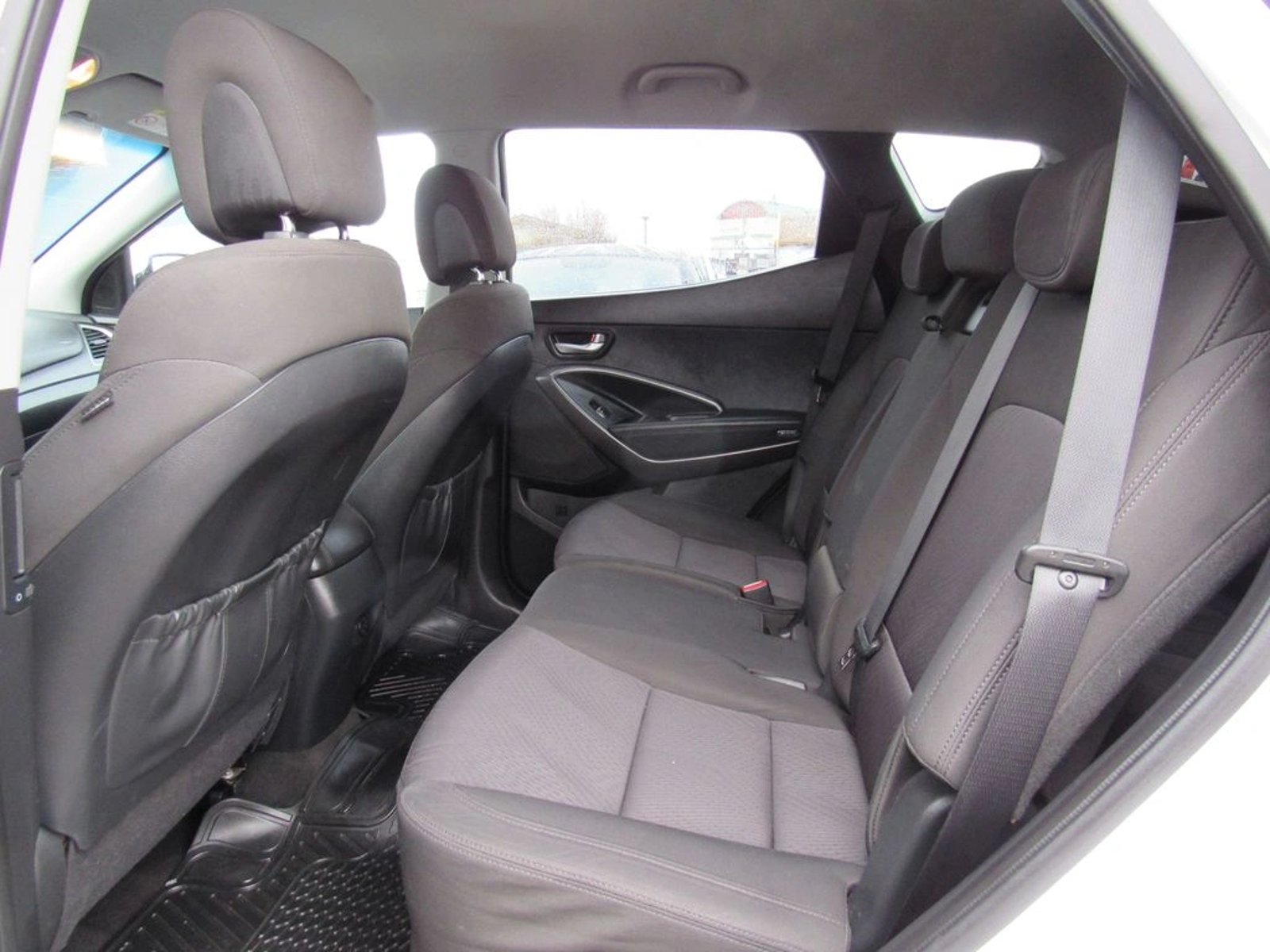 HYUNDAI SANTA FE GLS 2018 - Imagen 10 de 16