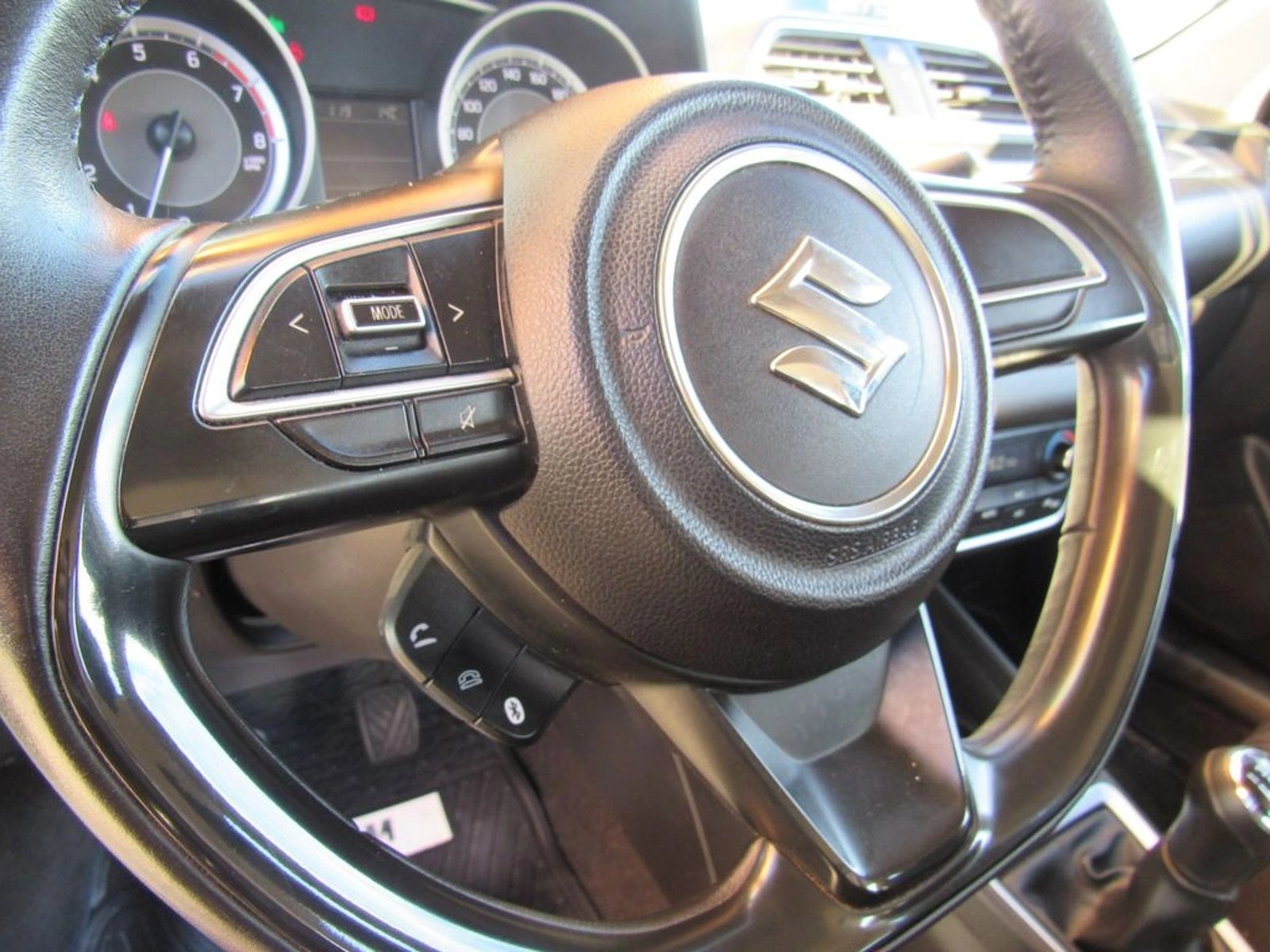 SUZUKI DZIRE 2WD 1.2 2022 - Imagen 7 de 13