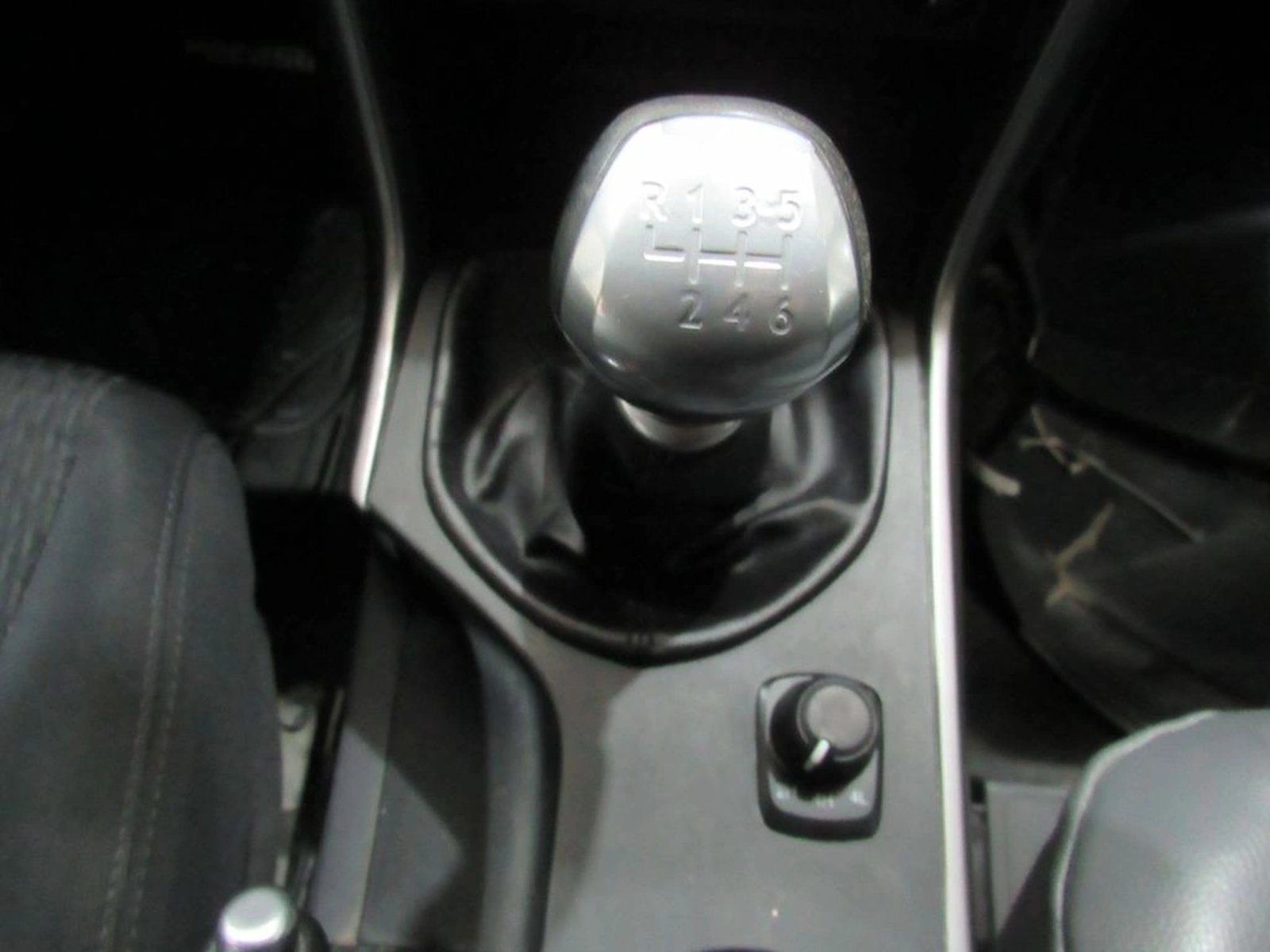 Mazda BT-50 SDX 4X4 2.2 2017 - Foto 5 de 7