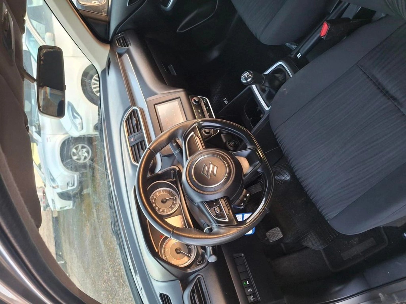 SUZUKI DZIRE DZIRE 1.2 2022 - Imagen 5 de 5