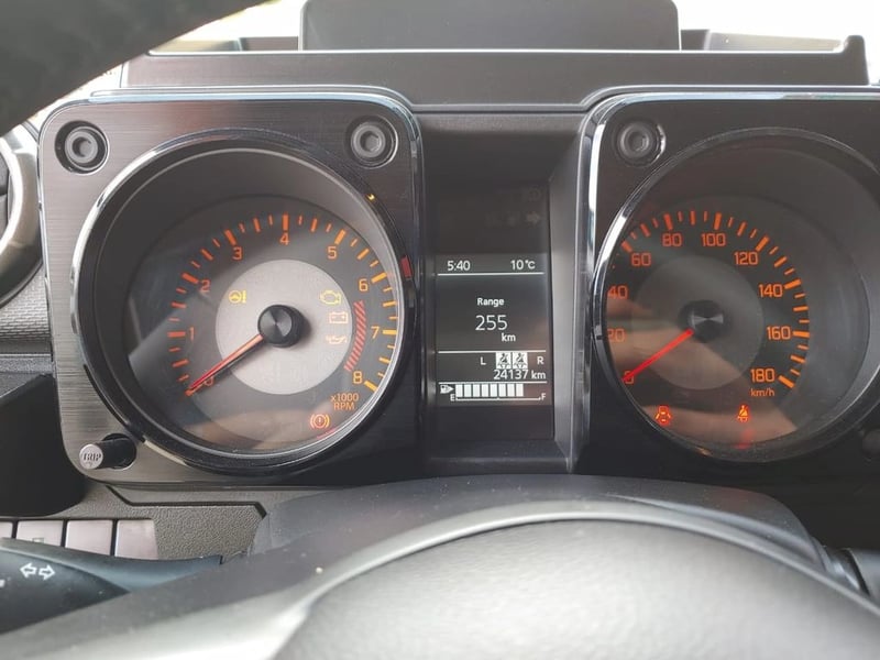 Suzuki JIMNY JIMNY 5P 1.5 GLX 2024 - Imagen 12 de 18