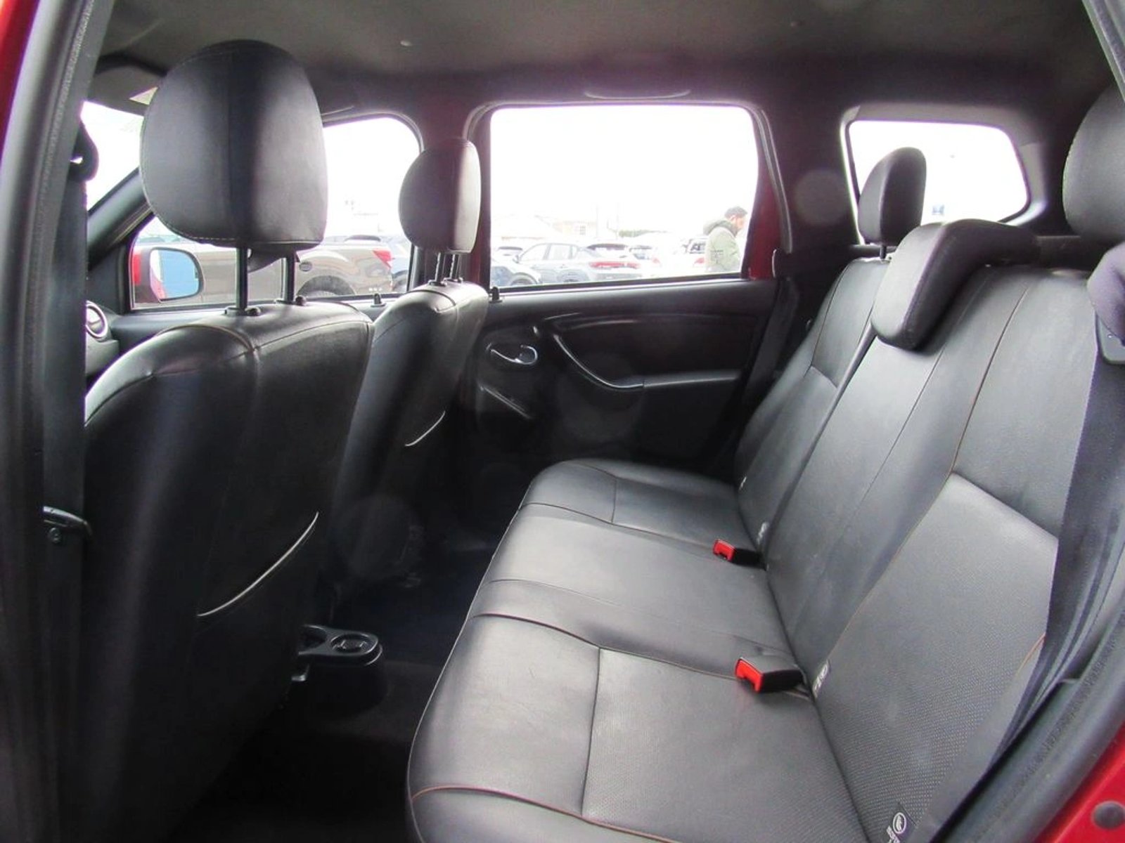 RENAULT DUSTER 2.0 ZEN 4X4 6MT 5P 2020 - Imagen 11 de 17