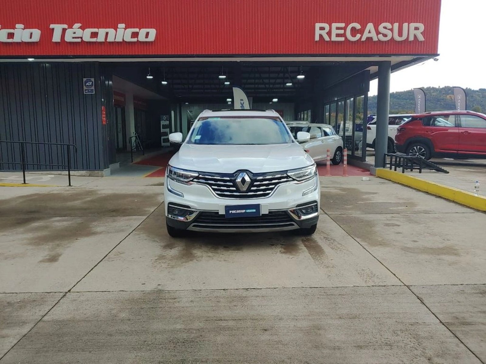 Renault KOLEOS NEW KOLEOS PRIVILEGE 4X4 2023 - Foto 2 de 17