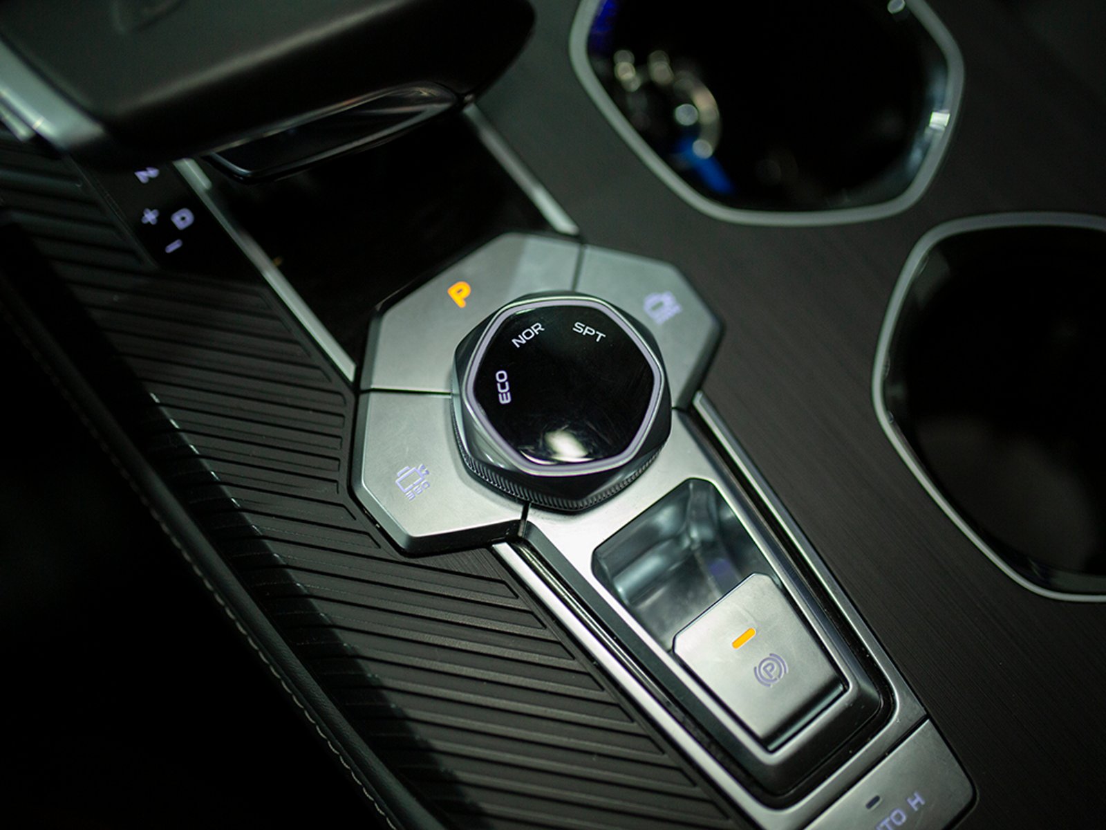CHANGAN UNI-K ELITE 4WD 2024 - Imagen 10 de 15