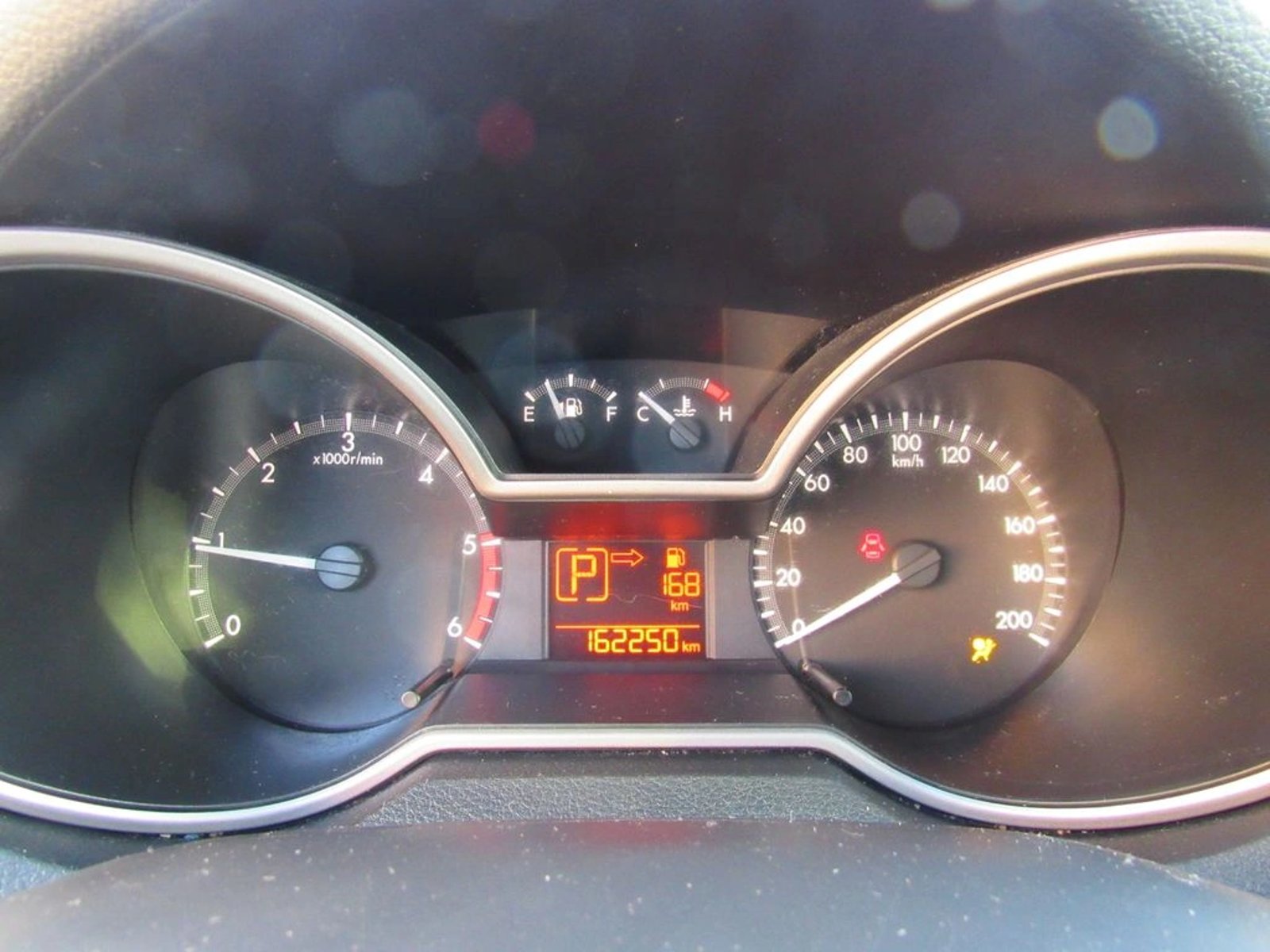 MAZDA BT-50 3.2 SDX HIGH DOB. CAB. DIESEL 4X4 6AT 4P 2017 - Imagen 13 de 17