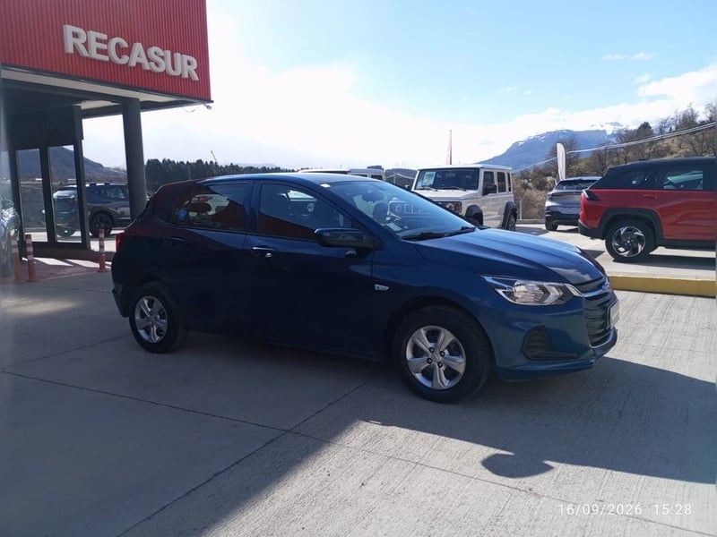 Chevrolet ONIX ONIX II LT 1.0 2023 - Imagen 3 de 15