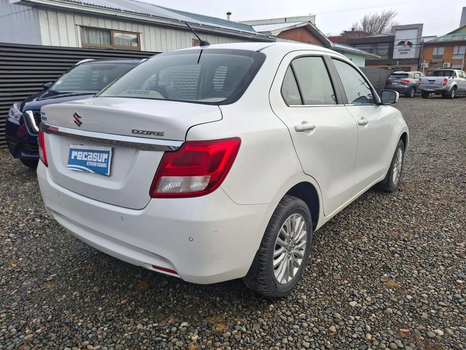 Suzuki DZIRE DZIRE 1.2 2022 - Imagen 12 de 18