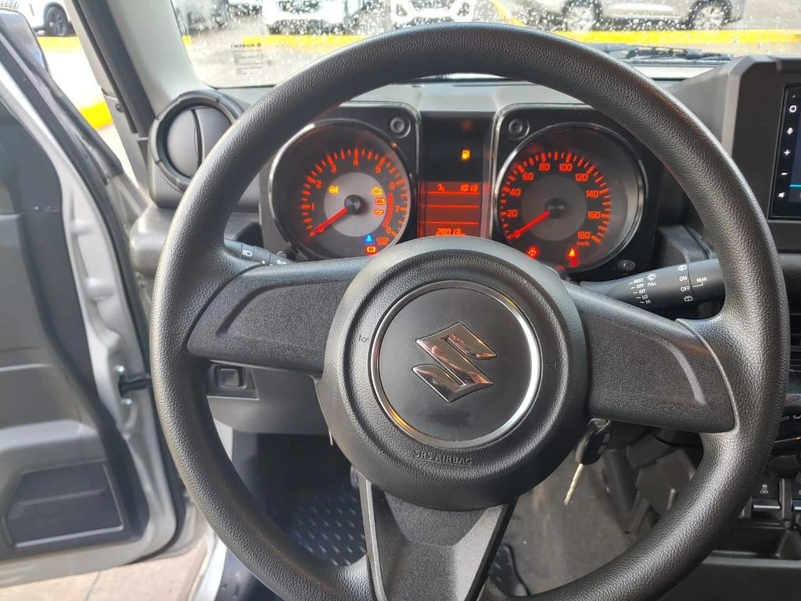 SUZUKI JIMNY JIMNY 1.5 GL 2023 - Imagen 13 de 19