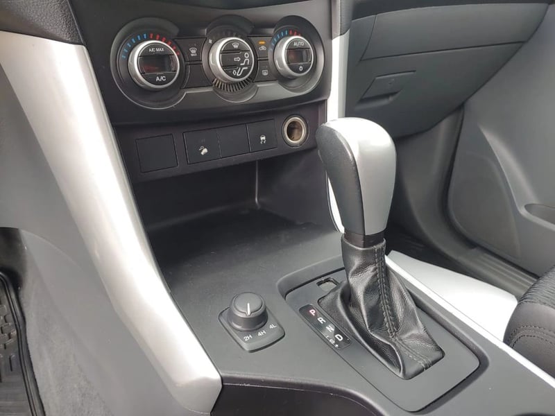 Mazda BT-50 BT 50 DCAB 4X4 3.2 AUT 2014 - Imagen 15 de 18