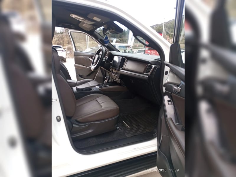 Mazda BT-50 BT-50 HIGH PLUS 4X4 6AT 2024 - Imagen 18 de 20