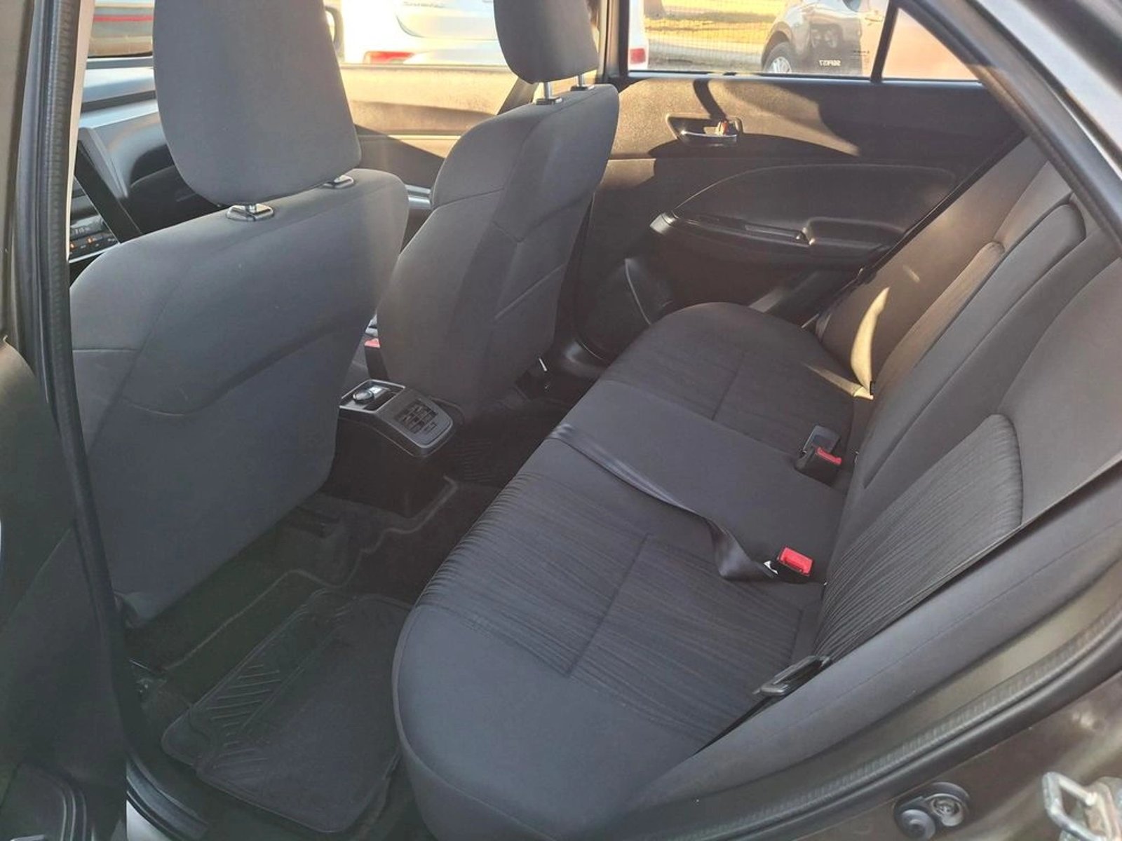 Suzuki DZIRE DZIRE 1.2 2022 - Imagen 7 de 9