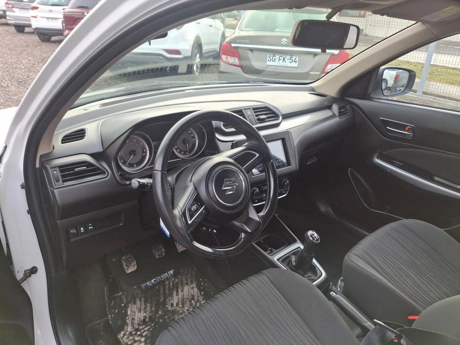 Suzuki DZIRE DZIRE 1.2 2022 - Imagen 14 de 18