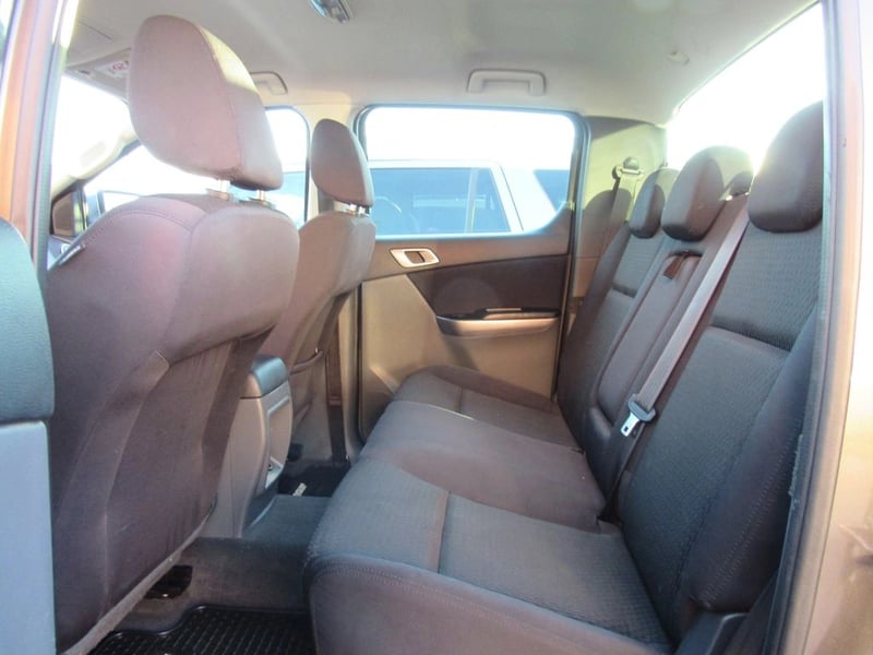 Mazda BT-50 3.2 SDX HIGH DOB. CAB. DIESEL 4X4 6AT 4P 2017 - Imagen 11 de 17