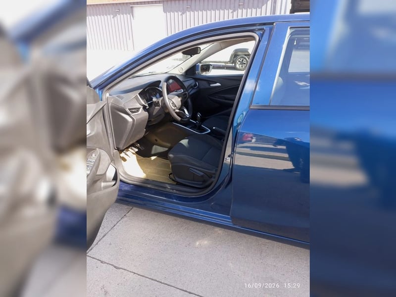 Chevrolet ONIX ONIX II LT 1.0 2023 - Imagen 12 de 15
