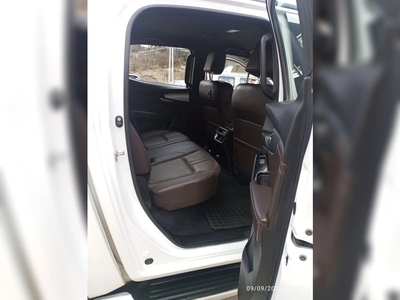 Mazda BT-50 BT-50 HIGH PLUS 4X4 6AT 2024 - Imagen 19 de 20