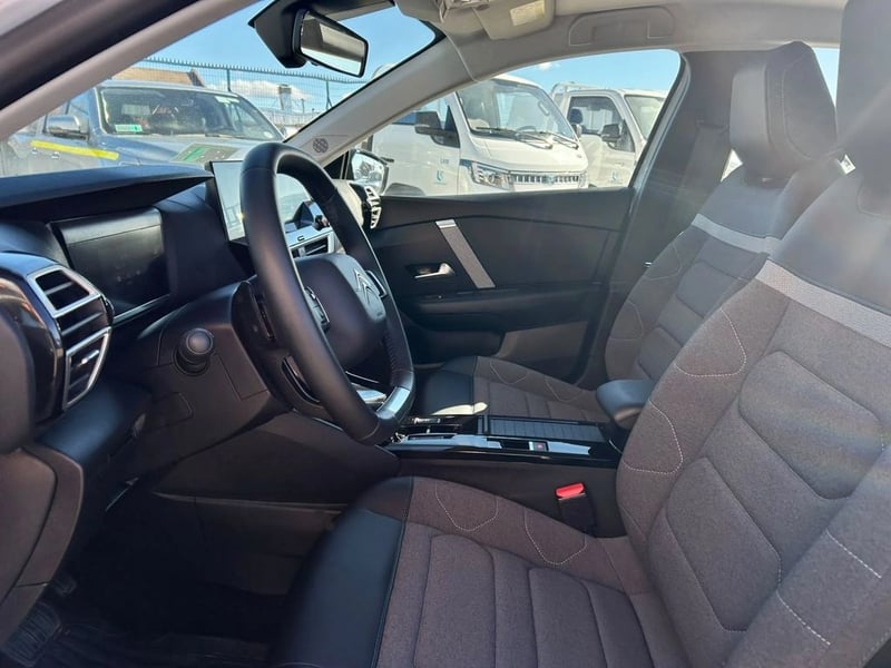 Citroën NEW C4 MCA 1.2 2025 - Imagen 10 de 17