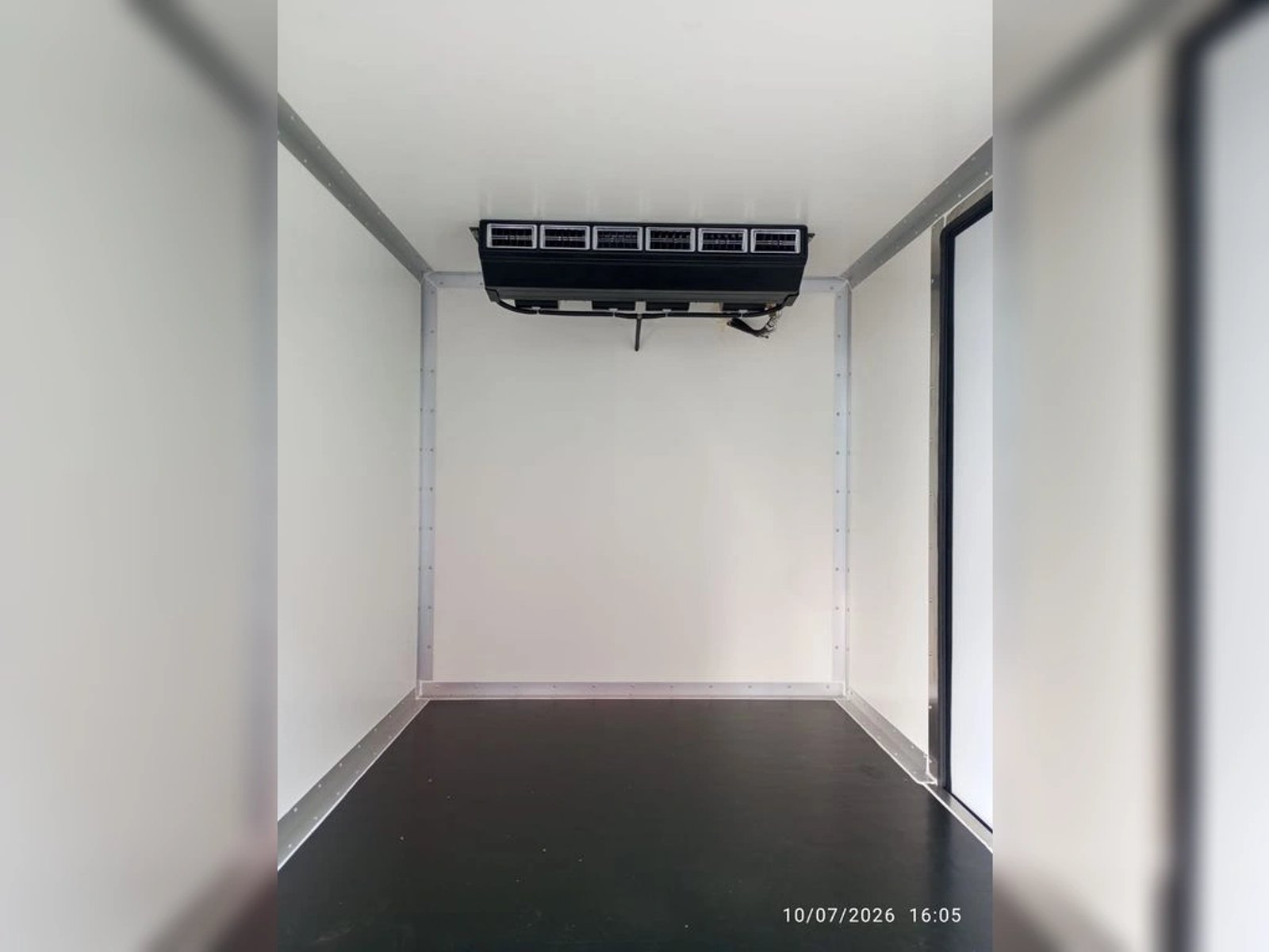 DFSK REFRITRUCK Refri Truck CS 1.3 i 2025 - Imagen 9 de 18
