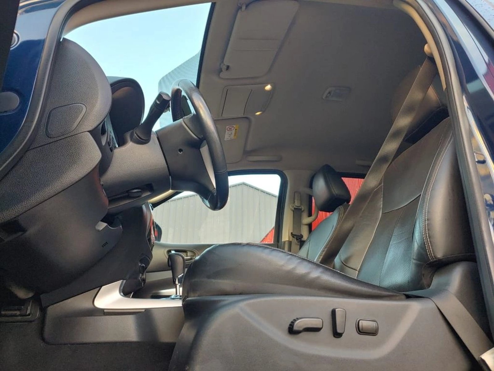NISSAN NP300 NP300 D CAB 4X4 2.3 AUT 2020 - Imagen 7 de 15