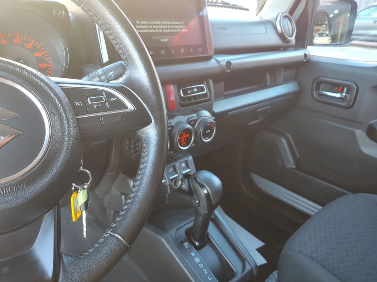 SUZUKI JIMNY JIMNY 5P 1.5 AT GLX 2024 - Imagen 14 de 18
