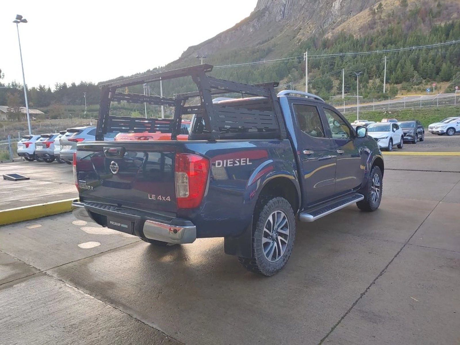 NISSAN NP300 NP300 D CAB 4X4 2.3 AUT 2020 - Imagen 3 de 15