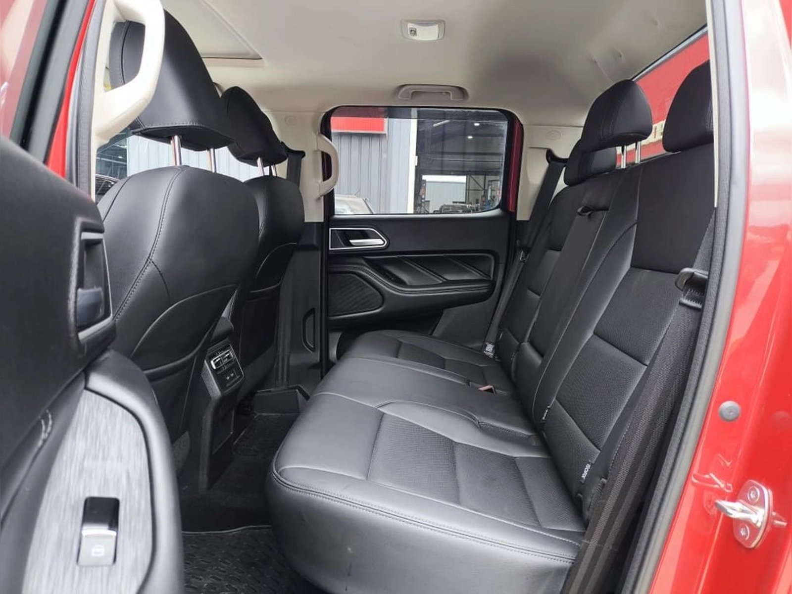 GREAT WALL POER PLUS POER PLUS DELUXE 4X4 2.4 AUT 2025 - Imagen 10 de 18