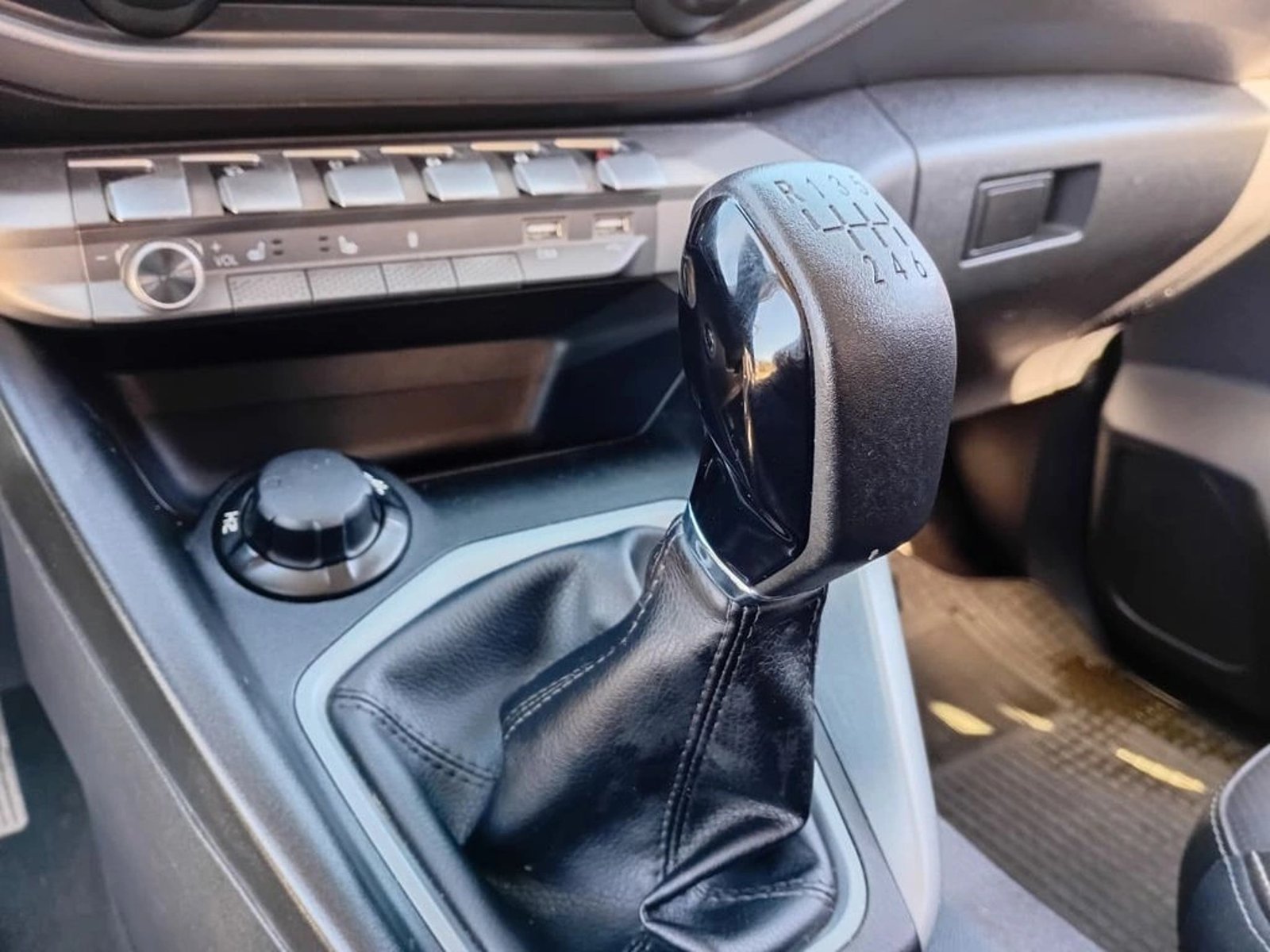 CHANGAN HUNTER ELITE 4WD 1.9 2022 - Imagen 16 de 18