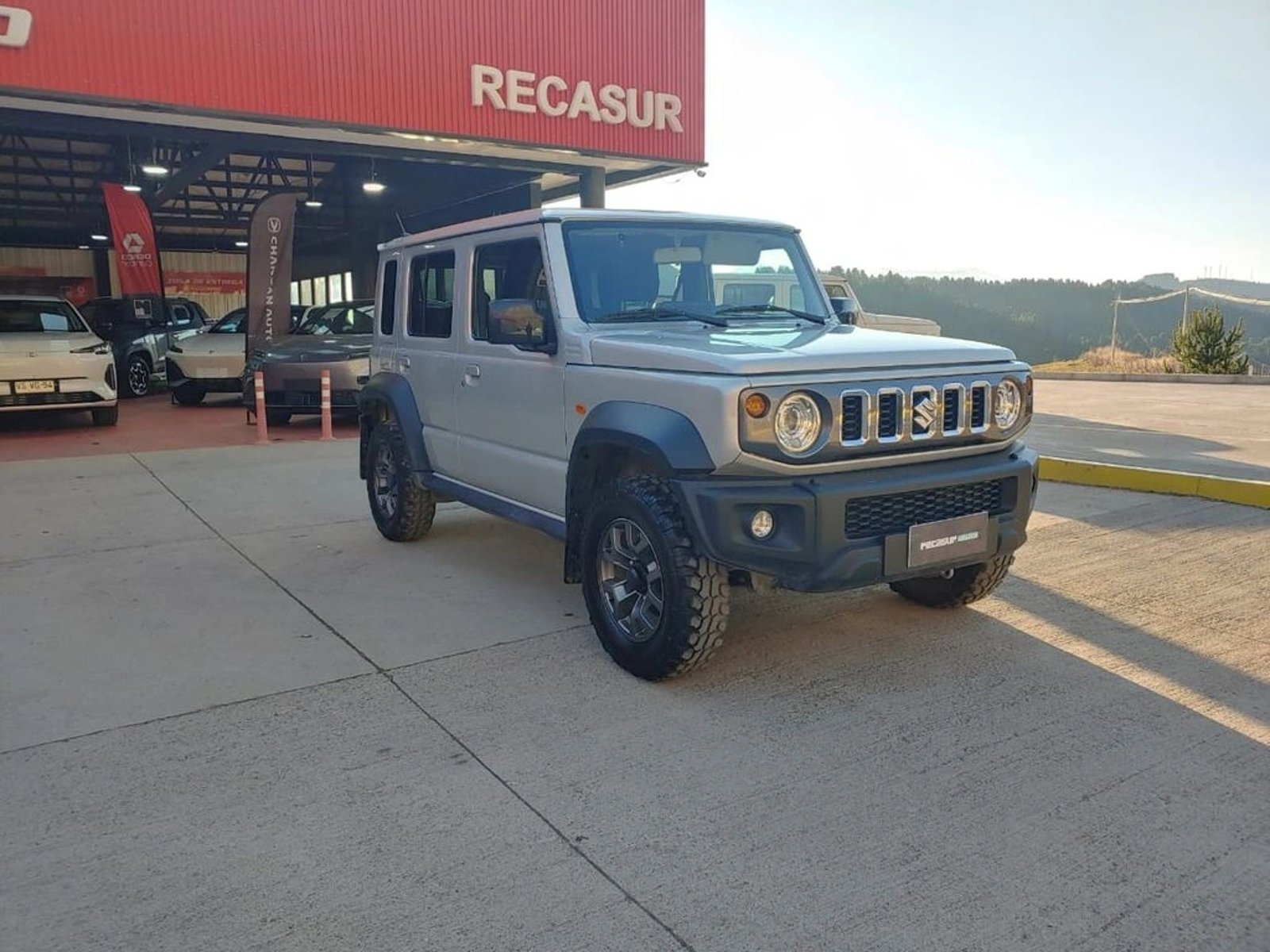 SUZUKI JIMNY JIMNY 5P 1.5 AT GLX 2024 - Foto 3 de 18