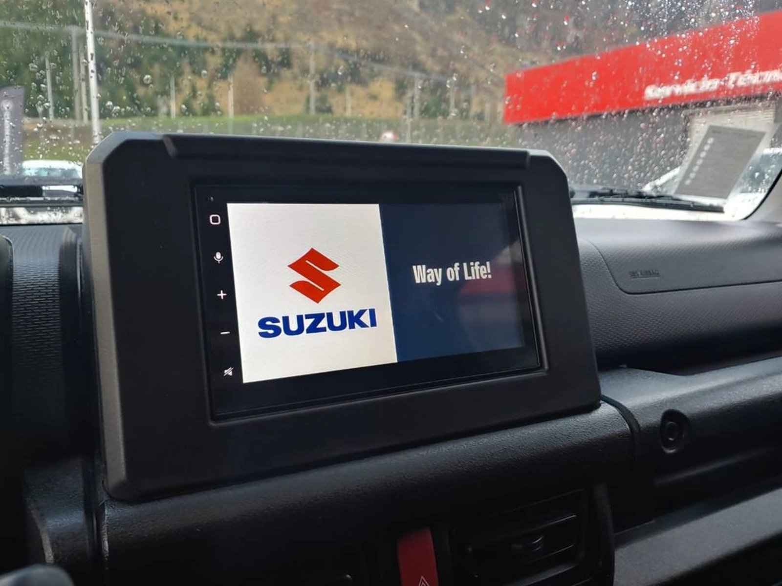 SUZUKI JIMNY JIMNY 1.5 GL 2023 - Imagen 17 de 19