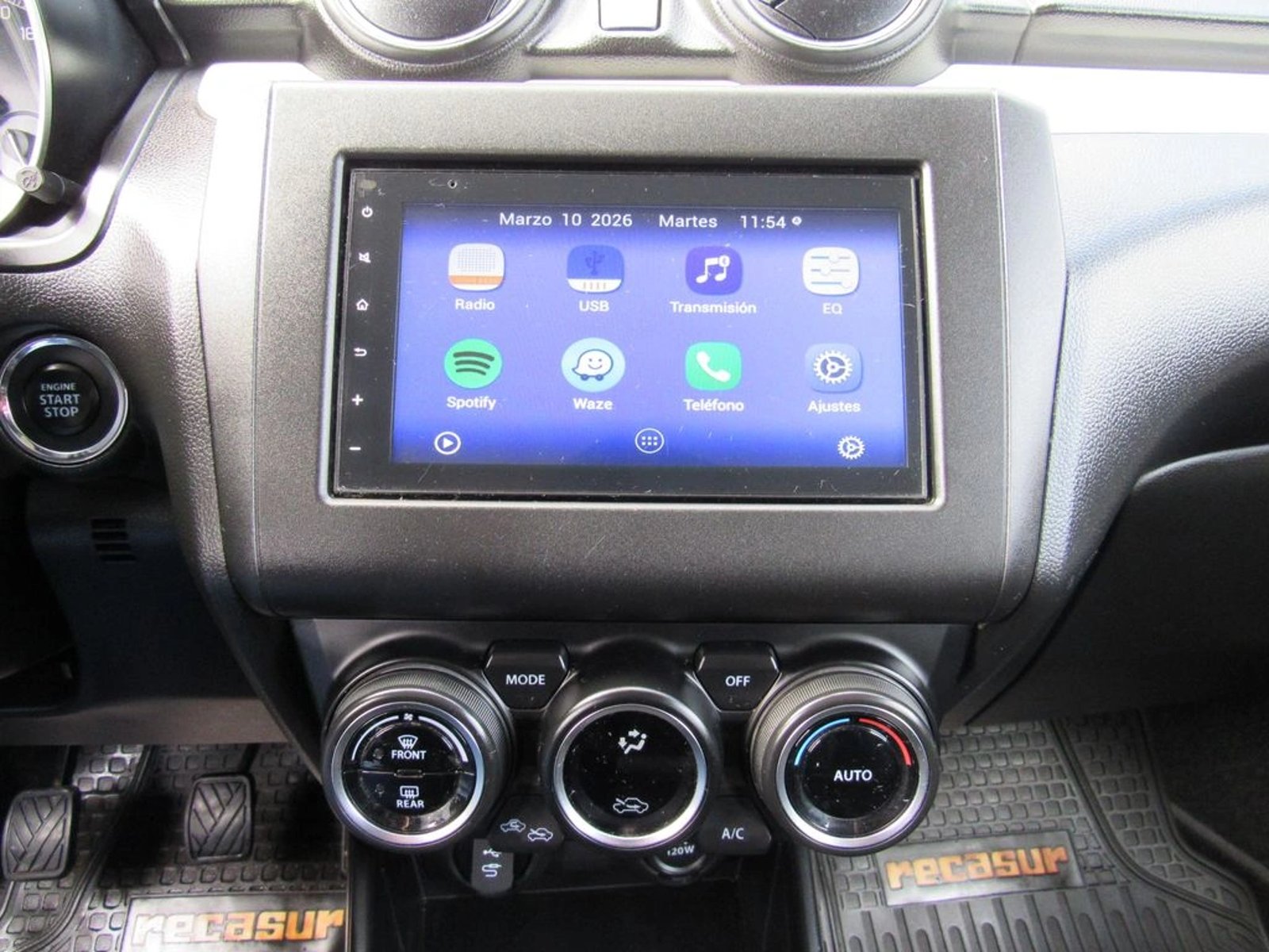 SUZUKI SWIFT GLX 2WD 1.2 2019 - Imagen 13 de 18