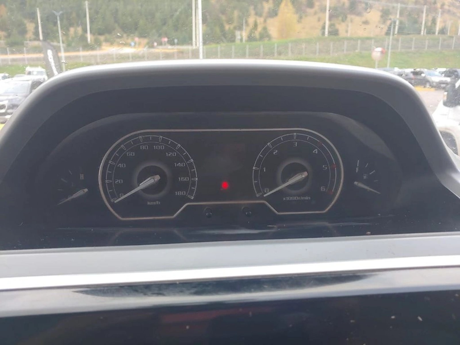 MAXUS V80 NEW V80 2.5 2020 - Imagen 13 de 18