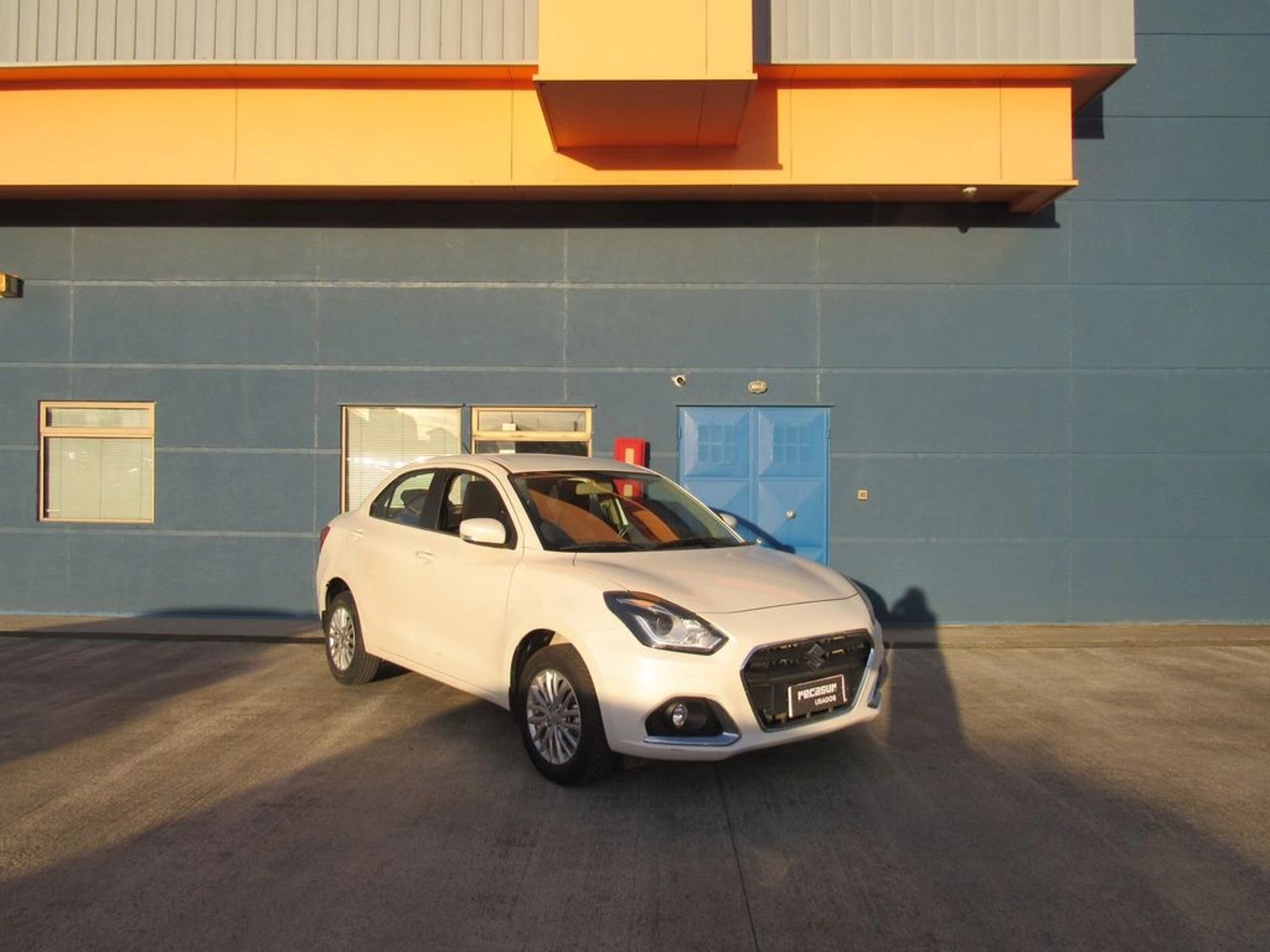 Suzuki DZIRE 2WD 1.2 2022 - Foto 2 de 14