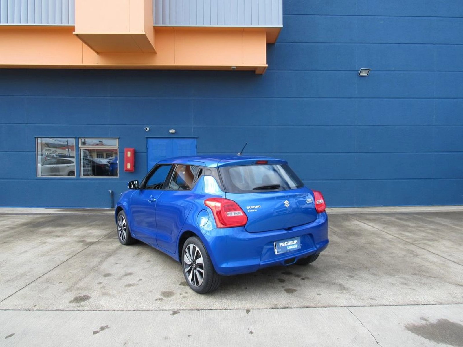SUZUKI SWIFT GLX 2WD 1.2 2019 - Imagen 4 de 18