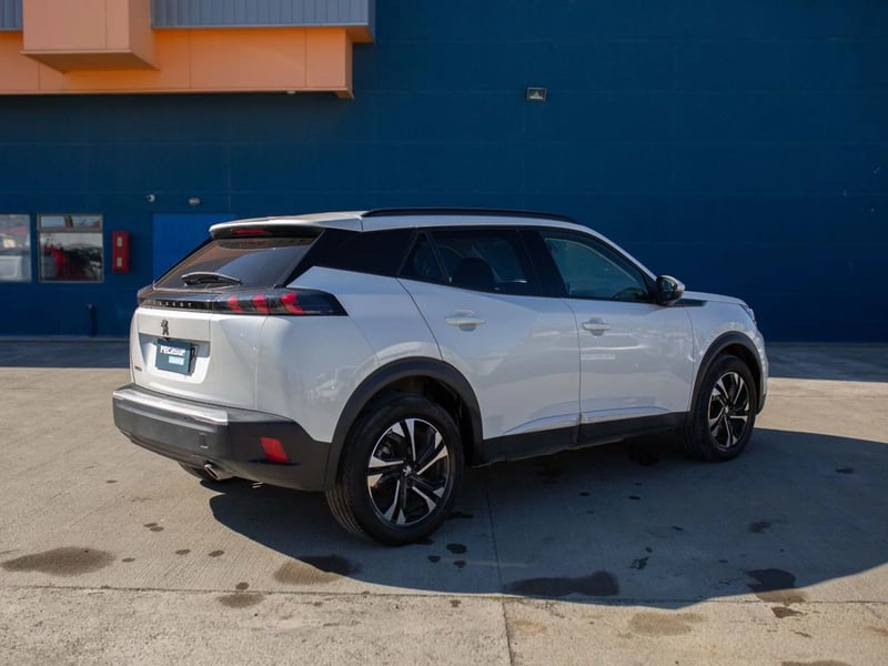 Peugeot 2008 allure 1.5 2021 - Imagen 5 de 17