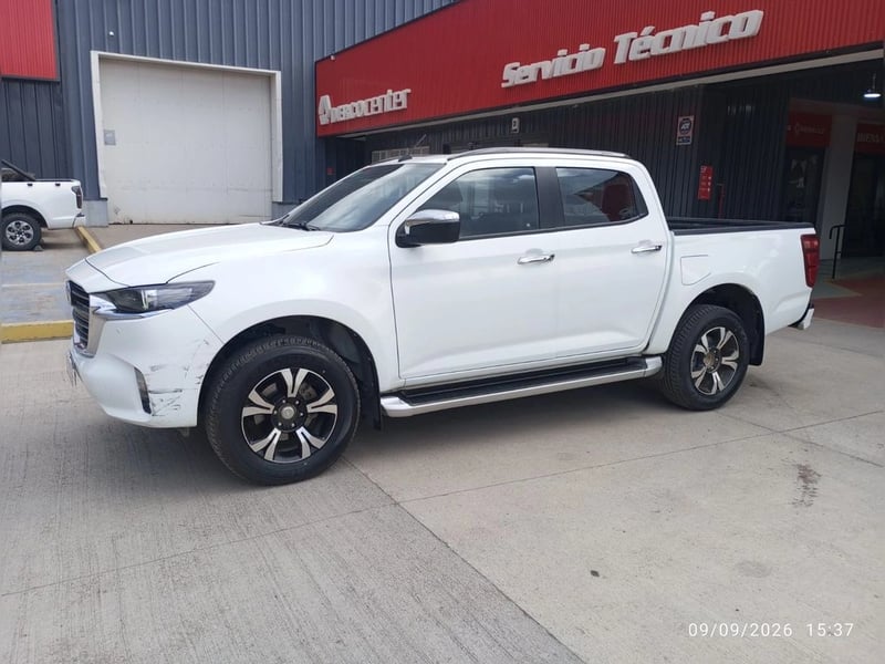 Mazda BT-50 BT-50 HIGH PLUS 4X4 6AT 2024 - Imagen 4 de 20