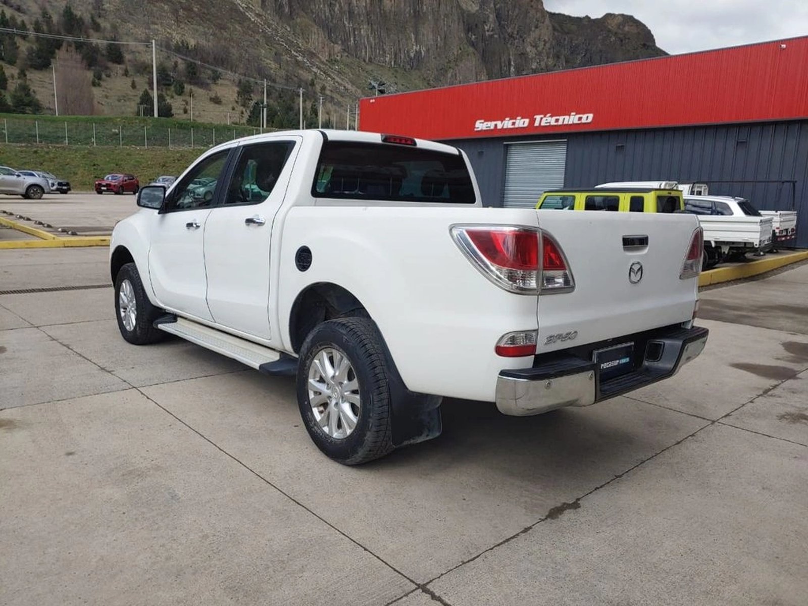 Mazda BT-50 BT 50 DCAB 4X4 3.2 AUT 2014 - Foto 5 de 18
