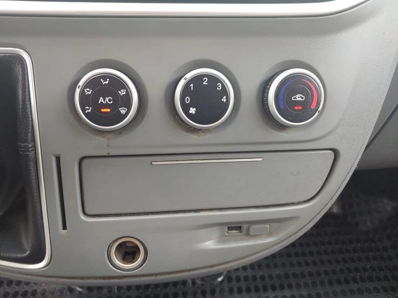 MAXUS V80 NEW V80 2.5 2020 - Imagen 16 de 18